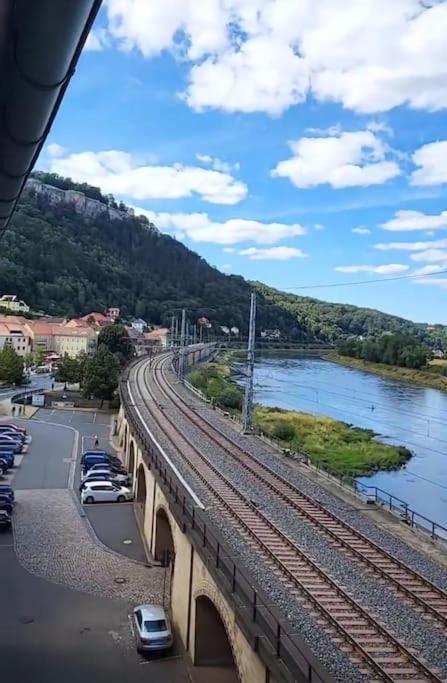 Wohnung Elbblick Königstein Esterno foto